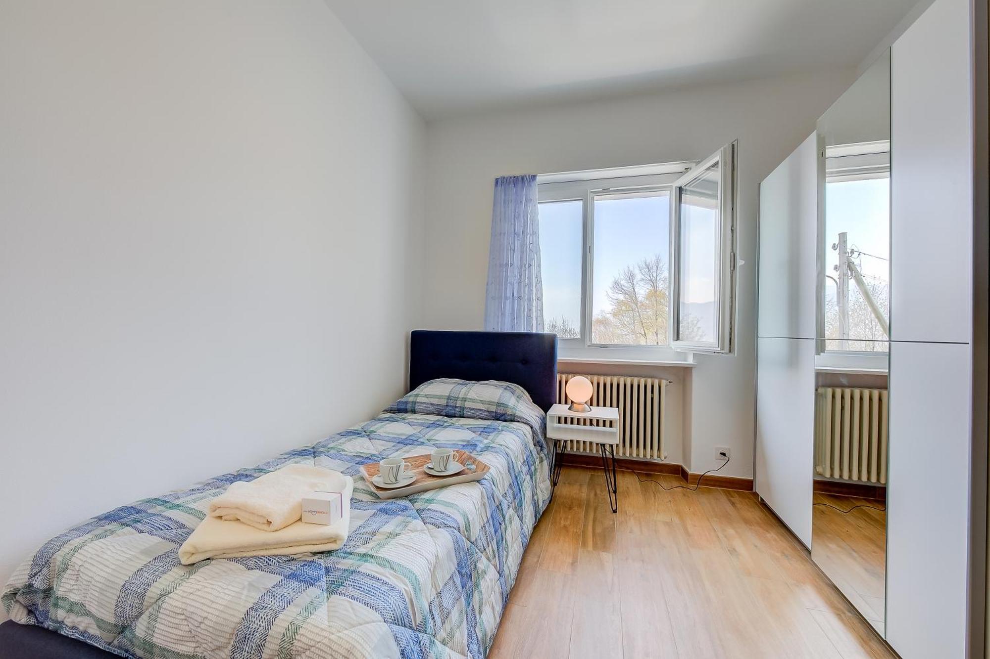 Ca' Gina Panoramica - Monte Bre - Happy Apartment *